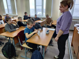 Познавательная программа "Наш русский язык!" Познавательная программа "Наш русский язык!"