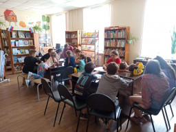 «Давайте знакомую книгу откроем!» «Давайте знакомую книгу откроем!»