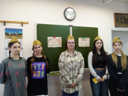 Литературно-патриотический час "Память о войне нам книга оставляет" Литературно-патриотический час "Память о войне нам книга оставляет"